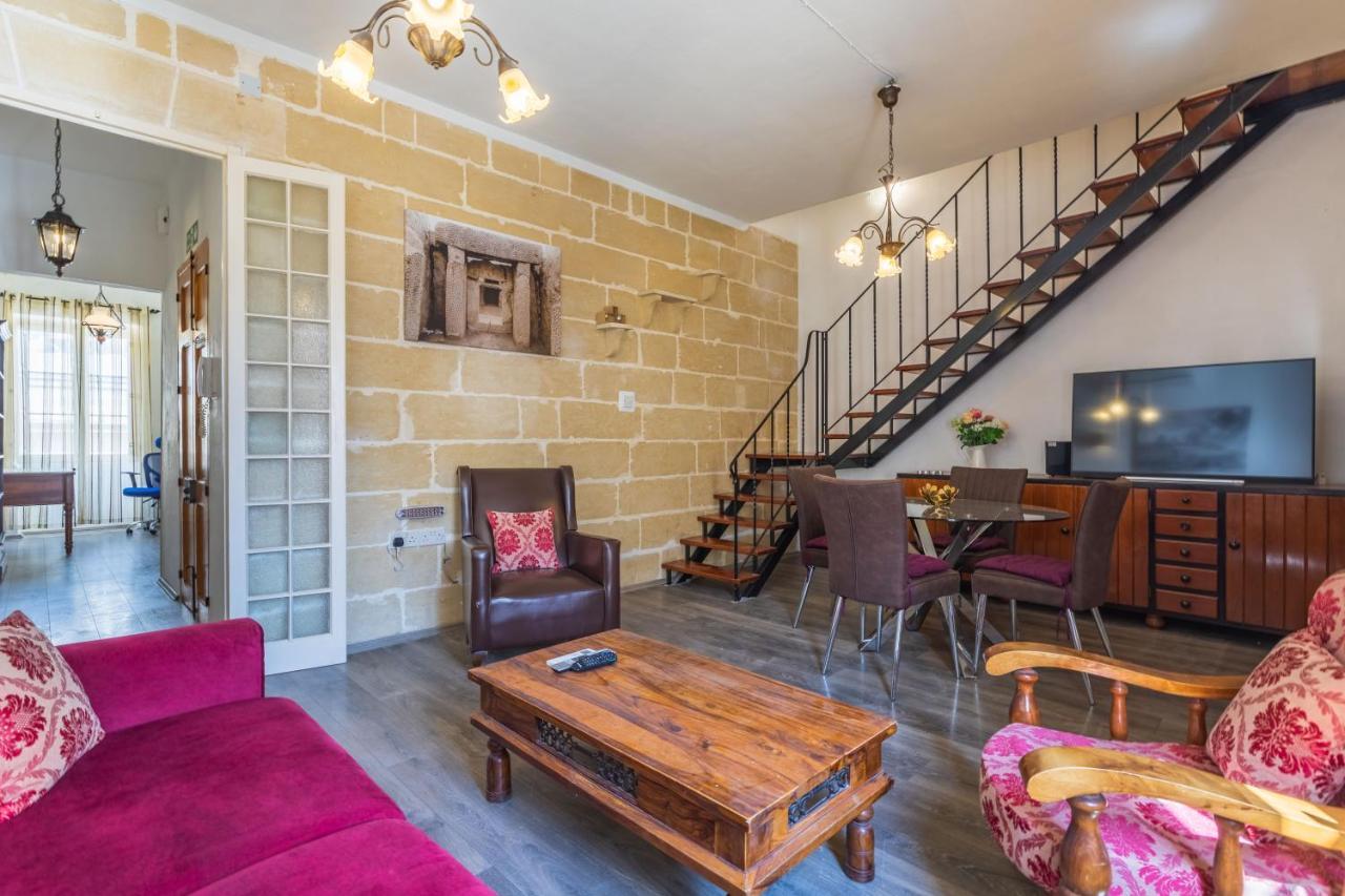 Charming Duplex Apartment In The Centre Of Слима Экстерьер фото